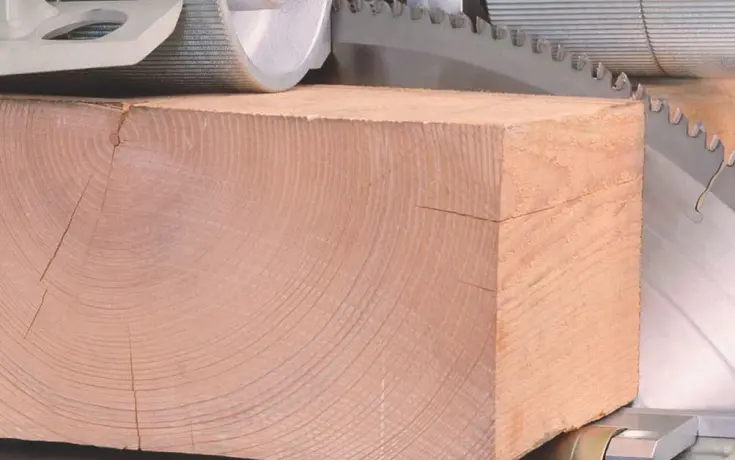 Торцовка и отбраковка сучков